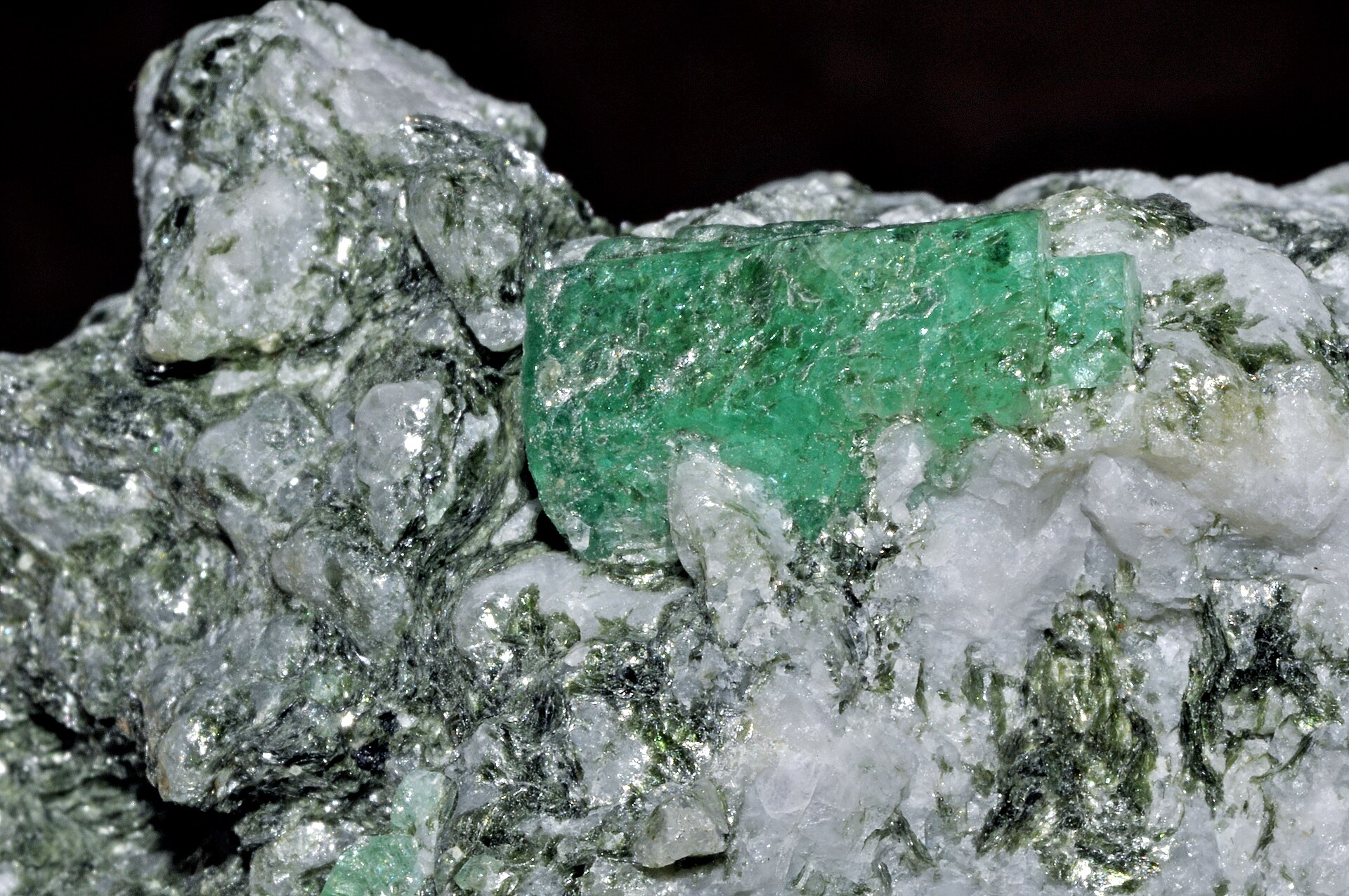 Emerald crystal mineral specimen — beryl var. emerald, calcite : Muzo Mine, Mun. de Muzo, Vasquez-Yacopí Mining District, Boyacá Depart