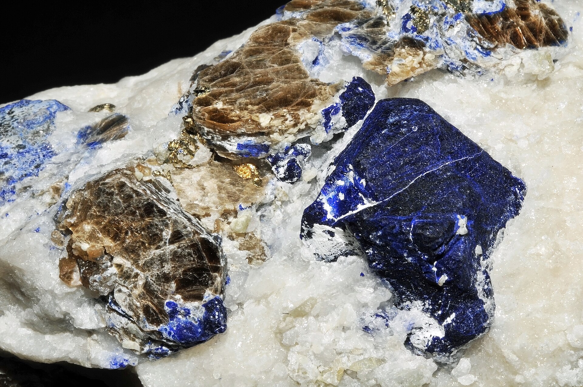 Lapis lazuli mineral specimen — crystals of lazurite, crystals of mica var. phlogopite, crystals of pyrite : Ladjuar Medam (Lajur Ma