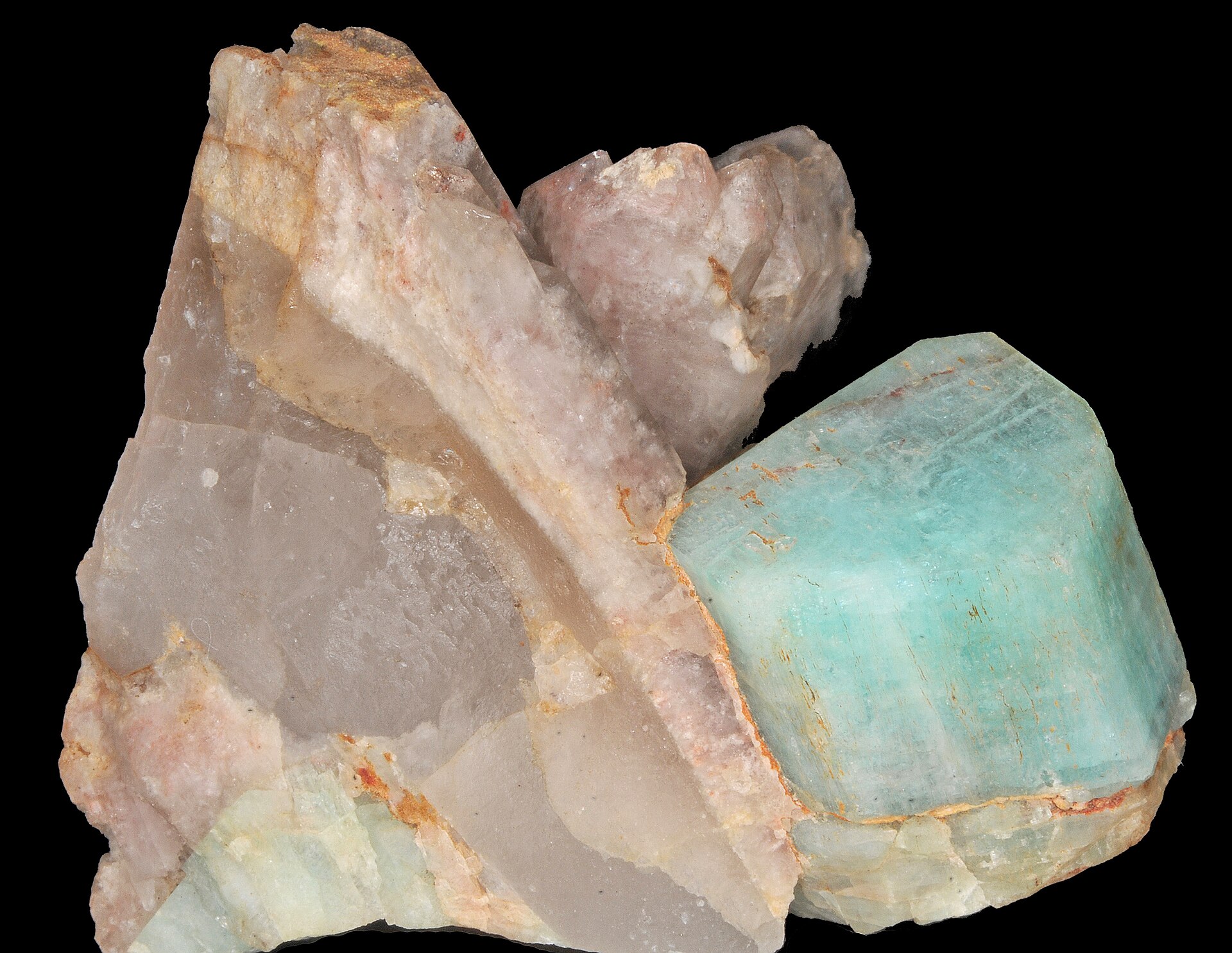 Smoky quartz mineral specimen — cristaux de microcline var. amazonite et cristaux de quartz fumé