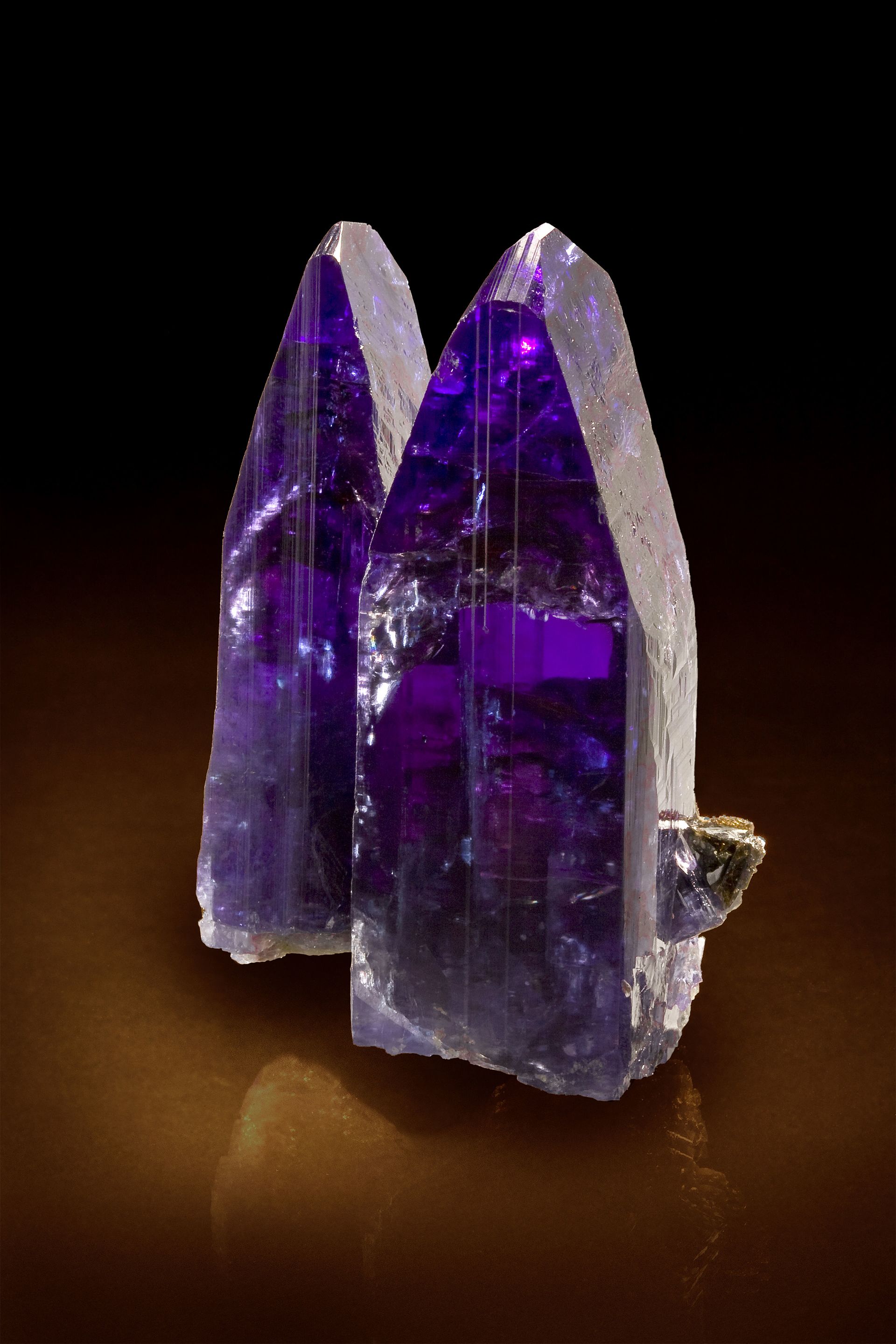 Tanzanite mineral specimen — Zoisite Locality: Merelani Hills (Mererani), Lelatema Mts, Arusha Region, Tanzania (Locality at mind